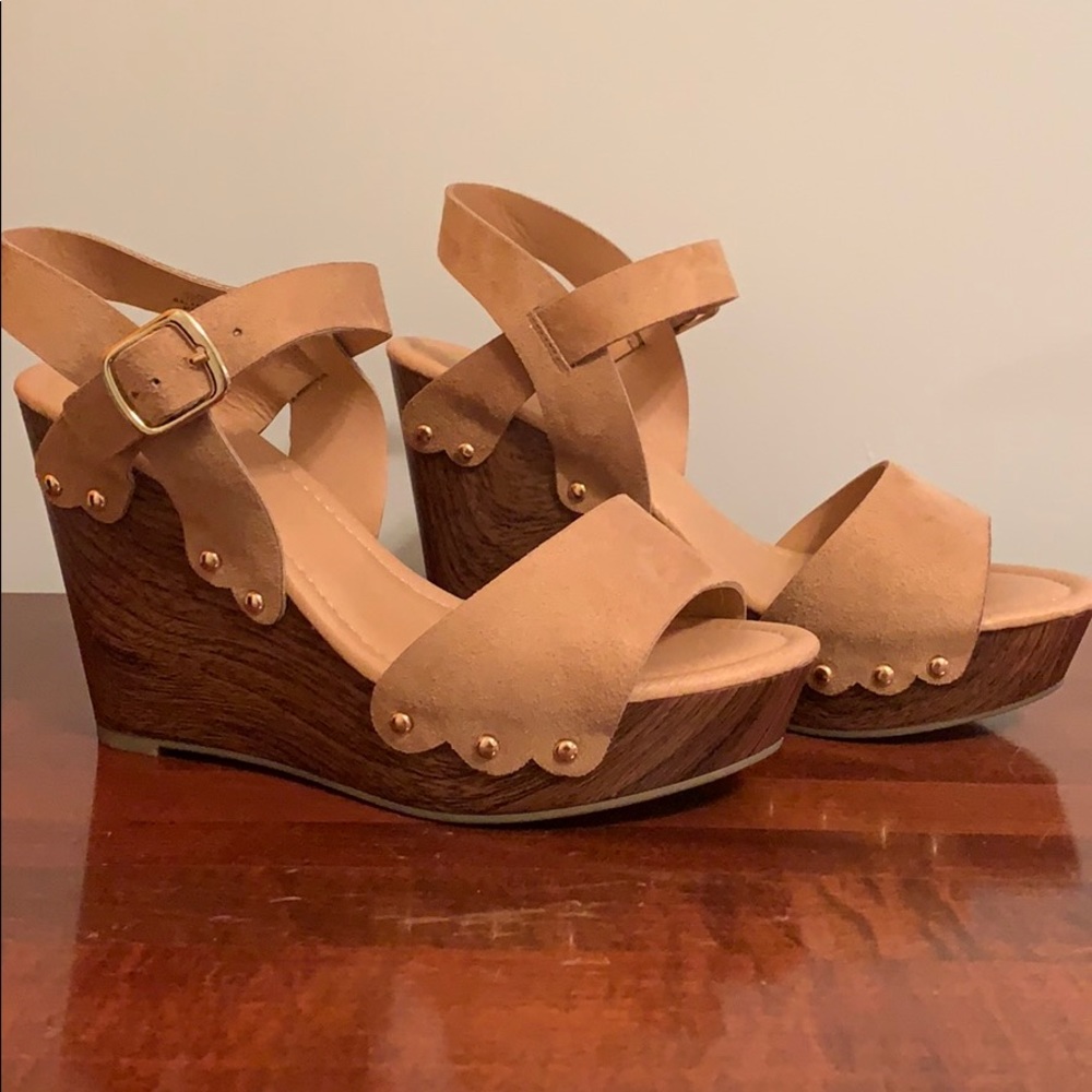 Boho wood wedges